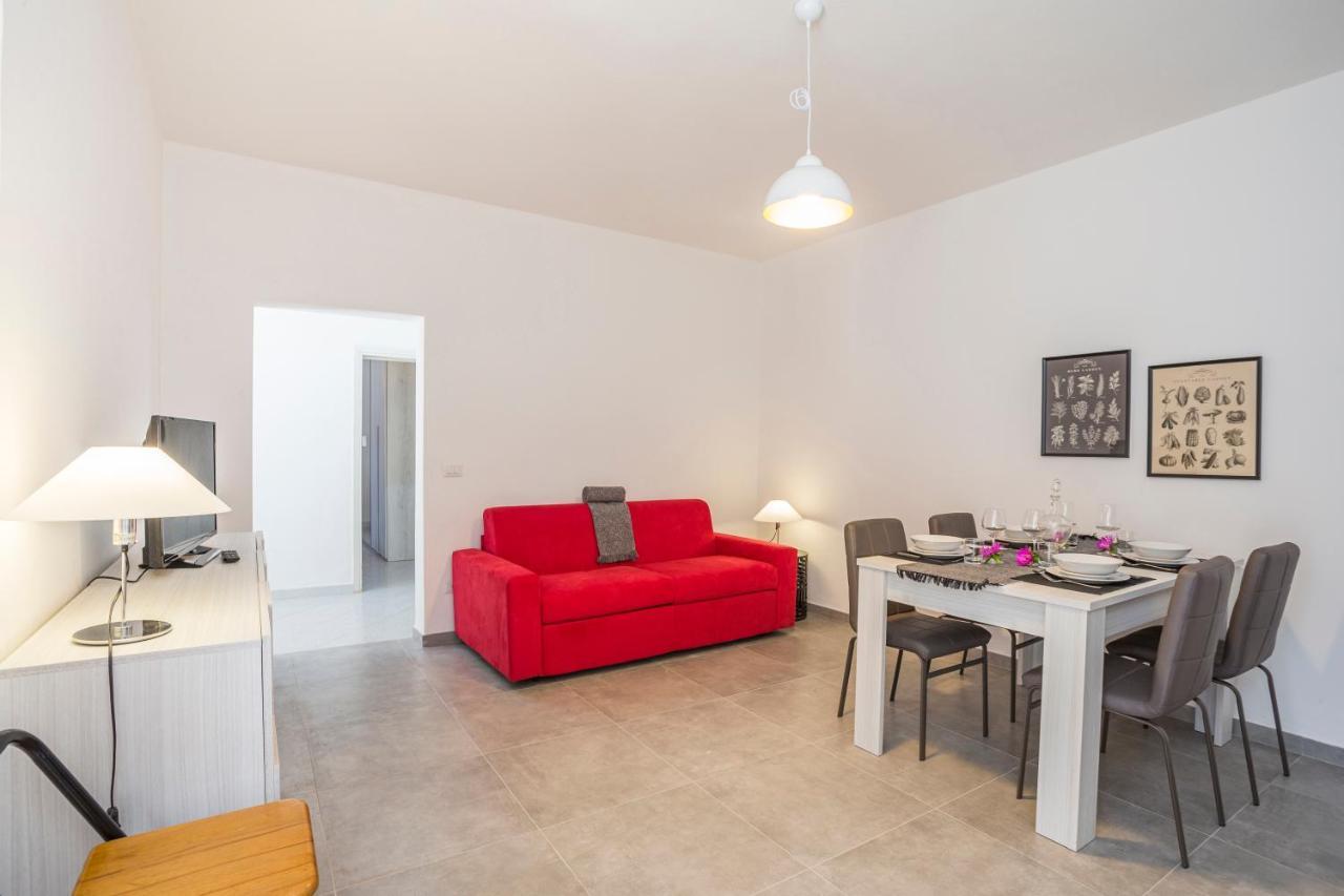 A Due Passi Dal Mare, Parcheggio E Giardino Apartment *