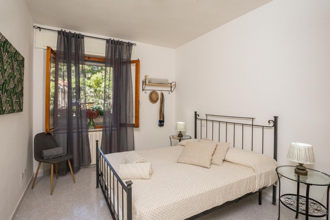 Apartment A Due Passi Dal Mare, Parcheggio E Giardino